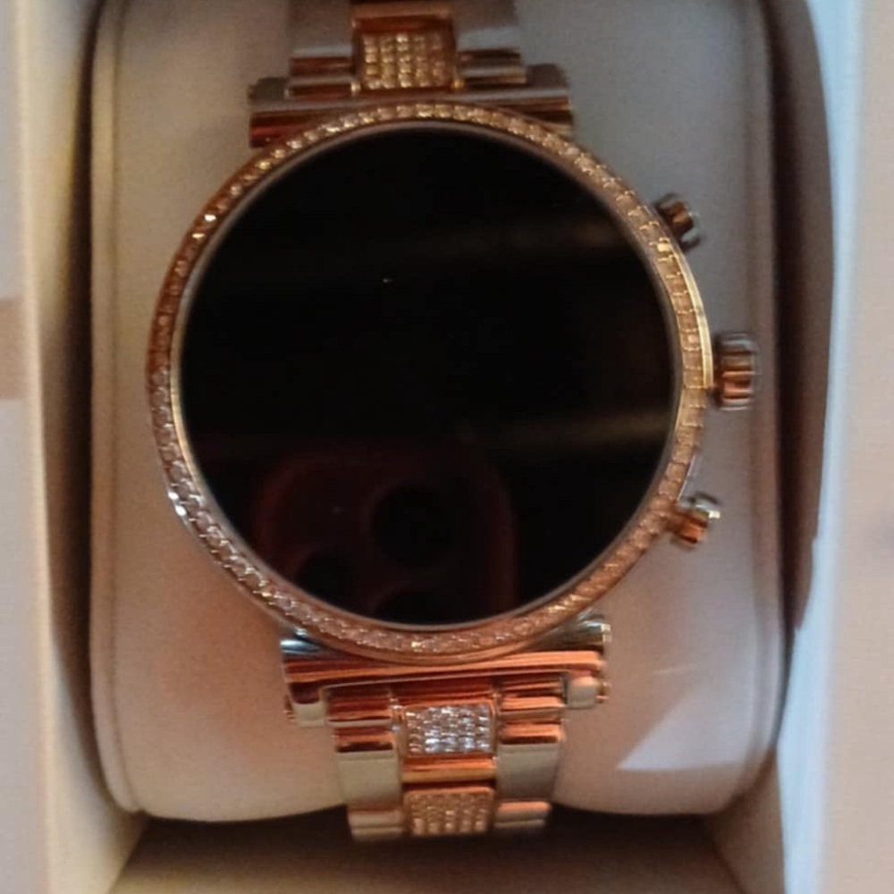MICHEAL KORS WATCH (SOFIE ACCESS)